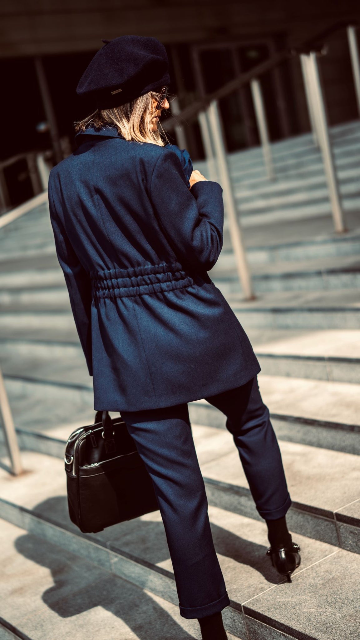 Jacket with gathers on the back