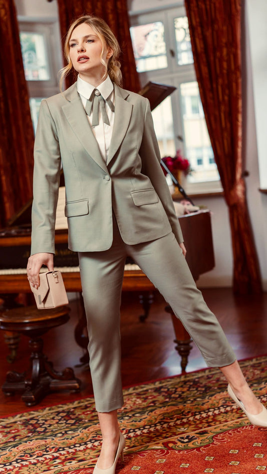 Multi-purpose jacket made of lightweight wool